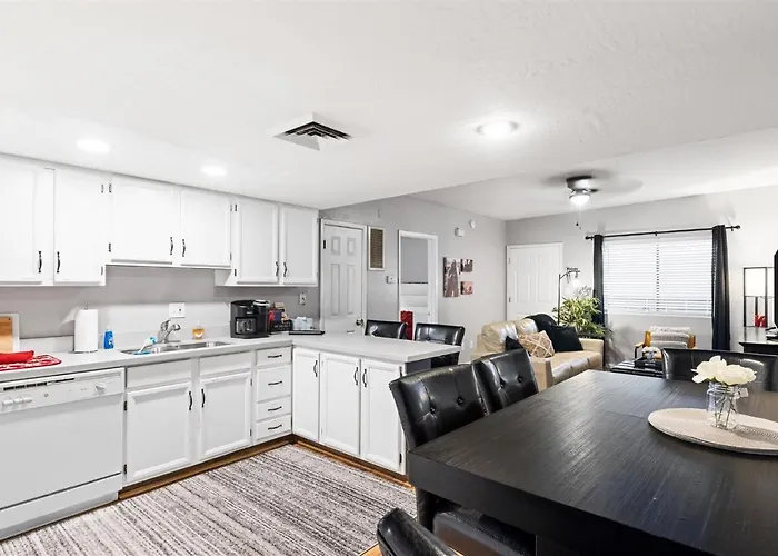 Incredible Location In Old Town 2 King Bds & Patio *