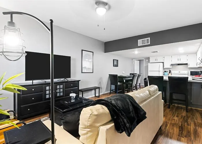 Incredible Location In Old Town 2 King Bds & Patio *