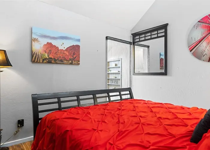 Apartment Incredible Location In Old Town 2 King Bds & Patio *
